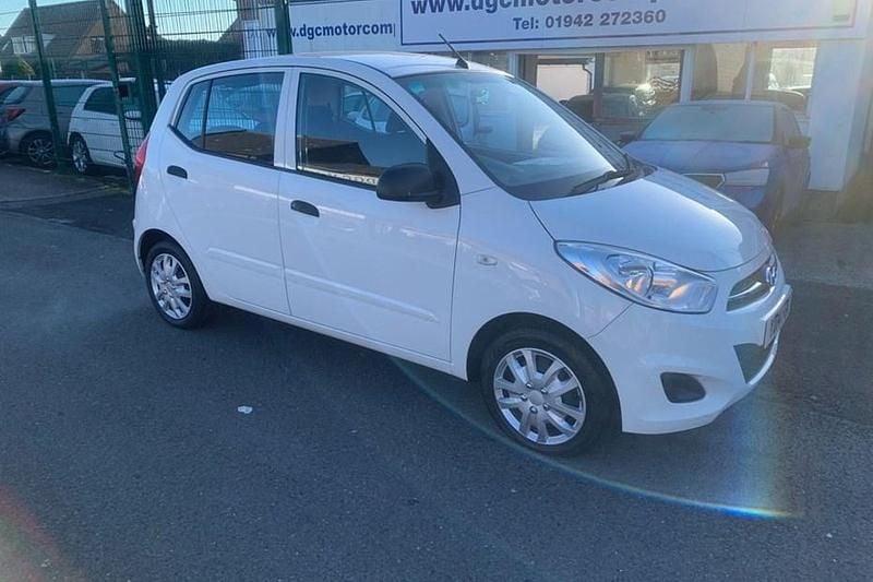 Used Hyundai i10 Classic 2014 White Hatchback