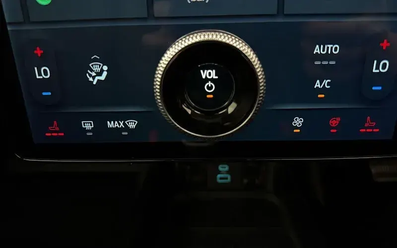 Used Ford Mustang Mach-E Extended Range 216 kW (294 HP) 2022 Blue SUV