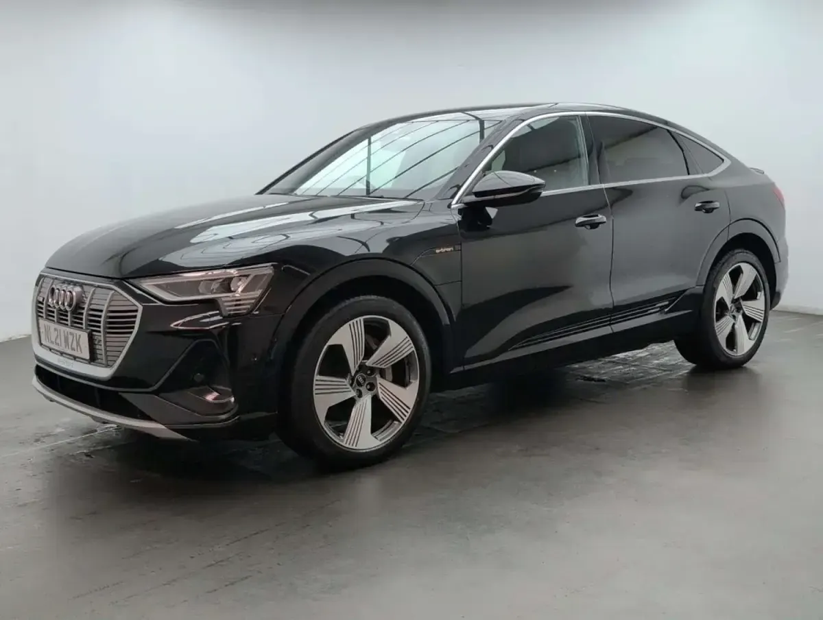 Usado Audi e-tron Sportback S-Line 300 kW (408 HP) 2021 Preto SUV