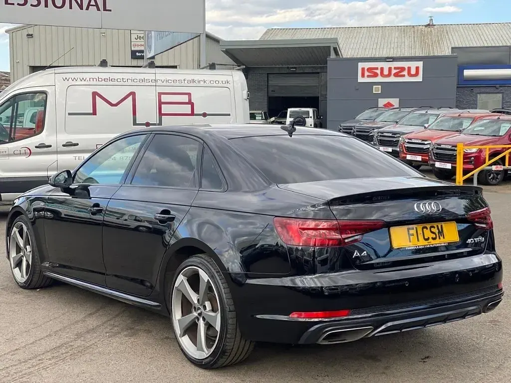 Used Audi A4 Black Edition 190 HP (139 kW) 2019 Black Sedan