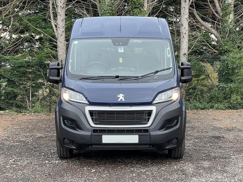 Begagnad Peugeot Boxer 130 HK (95 kW) 2020 Blå Van