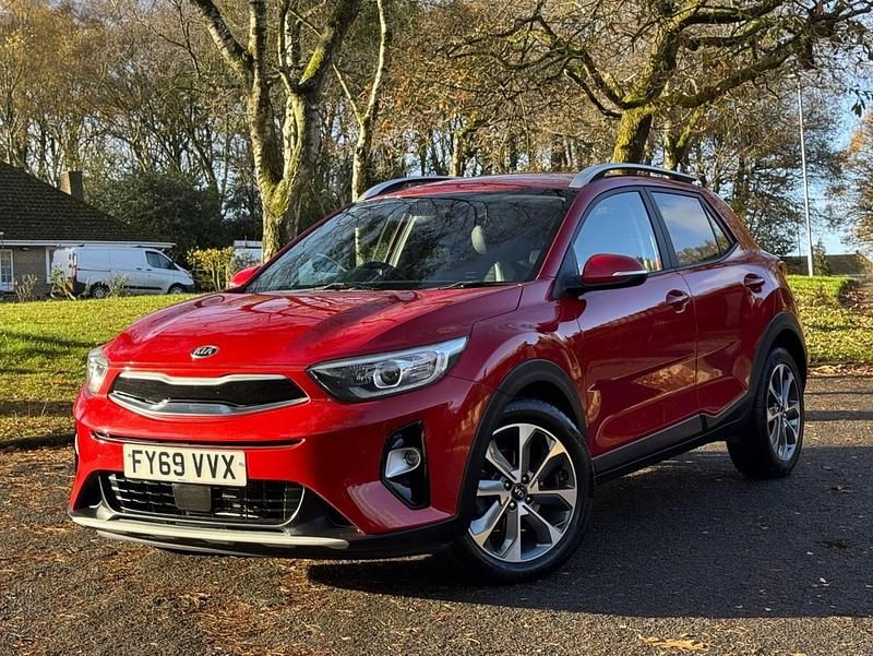 Red Used 2019 Kia Stonic SUV | £12,990 (A bit pricey) - Image 1/4