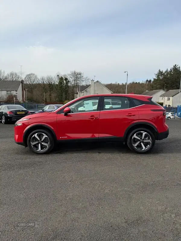 Used Nissan Qashqai Acenta Premium 190 HP (139 kW) 2023 Red SUV