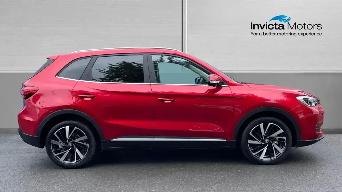Used MG ZS Trophy 196 HP (144 kW) 2024 Red SUV