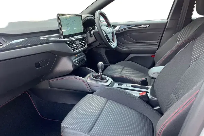New Ford Focus ST-Line X 123 HP (90 kW) 2026 Moondust silver Hatchback