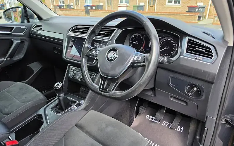 Used VW Tiguan SEL 150 HP (110 kW) 2017 Grey SUV