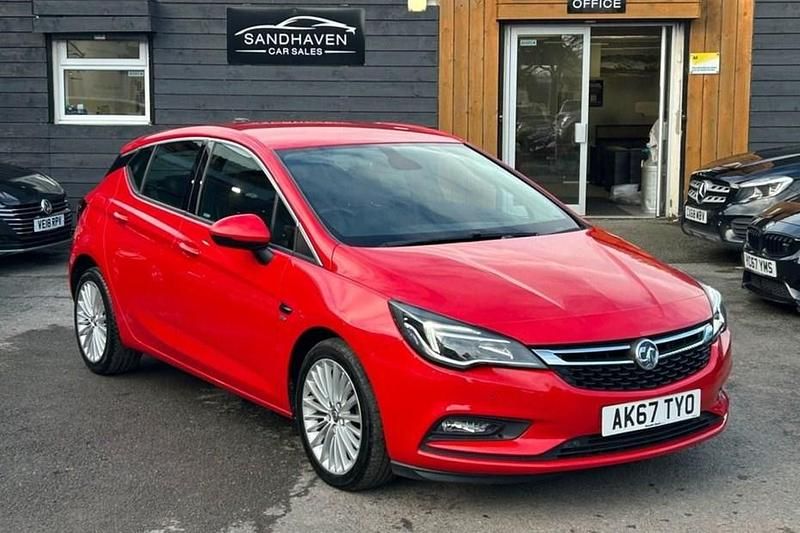 Used Vauxhall Astra Elite 150 HP (110 kW) 2017 Red Hatchback