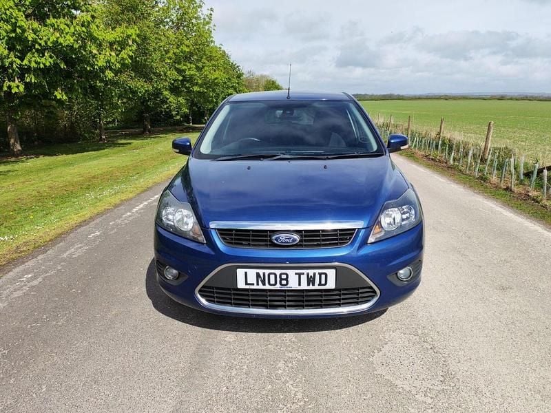 Used Ford Focus Titanium 136 HP (100 kW) 2008 Blue Hatchback