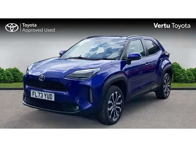 Used Toyota Yaris Cross Design 113 HP (83 kW) 2023 Blue SUV