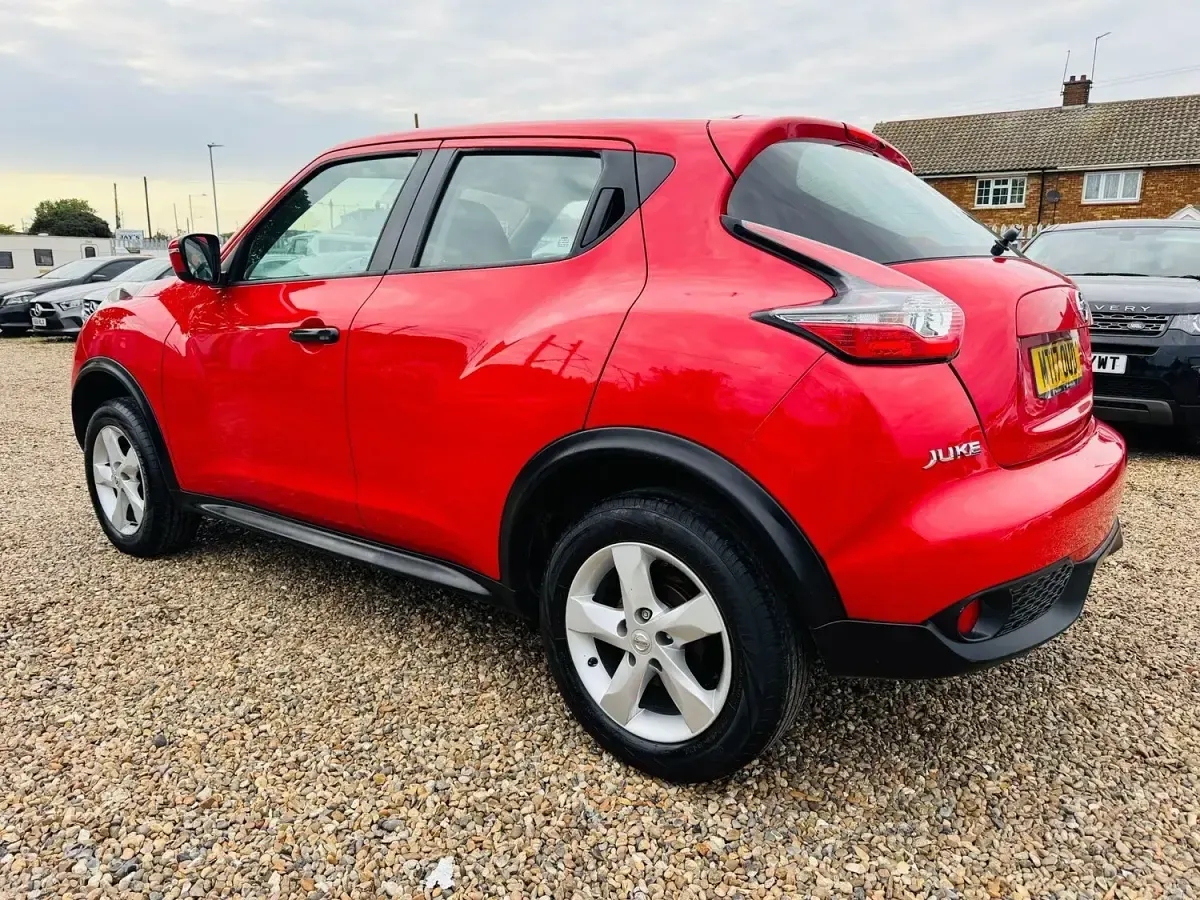 Used Nissan Juke Visia 2017 Red SUV