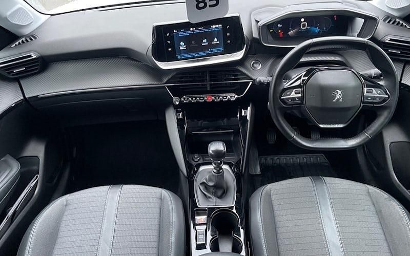 Used Peugeot 208 Allure Premium 102 HP (75 kW) 2022 Yellow Hatchback