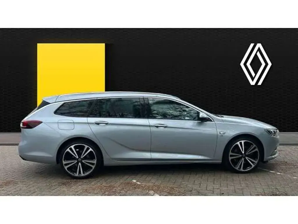 Begagnad Vauxhall Insignia Elite 170 HK (125 kW) 2017 Silver Kombi