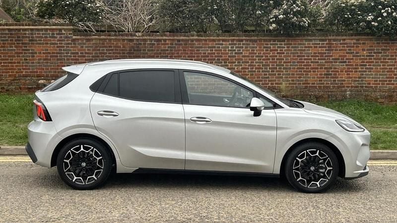 New MG MG4 EV 116 kW (158 HP) 2026 Hatchback