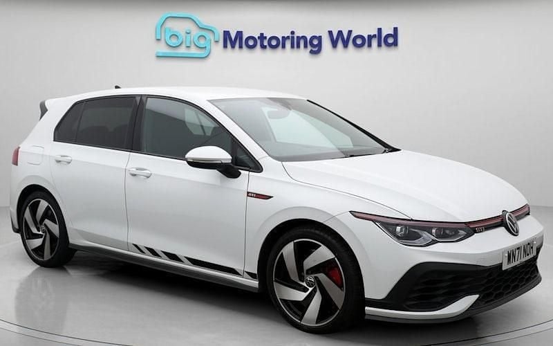 Used 2024 VW Golf VIII GTI Hatchback | £27,500 (Super price) - Image 1/4
