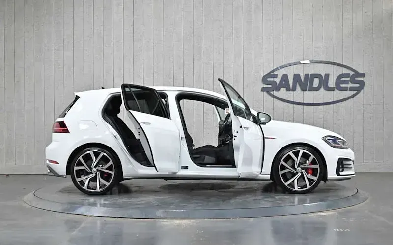 Used VW Golf VII GTI 245 HP (180 kW) 2019 White Hatchback