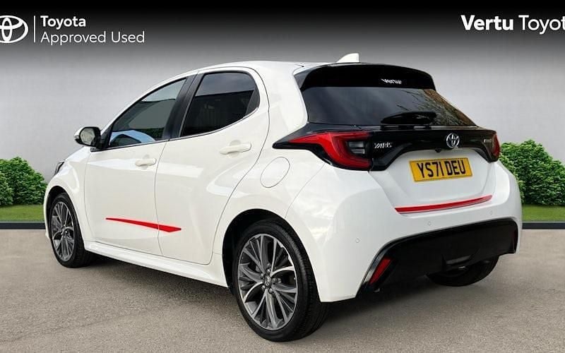 Used Toyota Yaris Hybrid 116 HP (85 kW) 2025 Hatchback