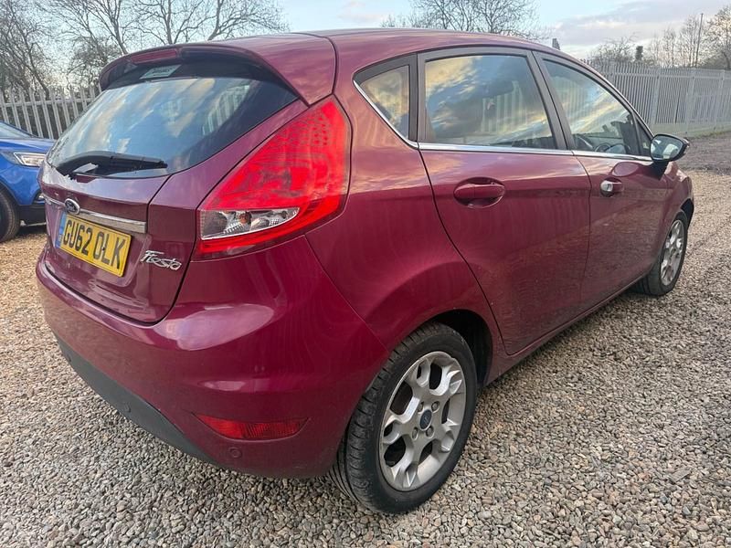 Used Ford Fiesta Zetec 2012 Red Hatchback