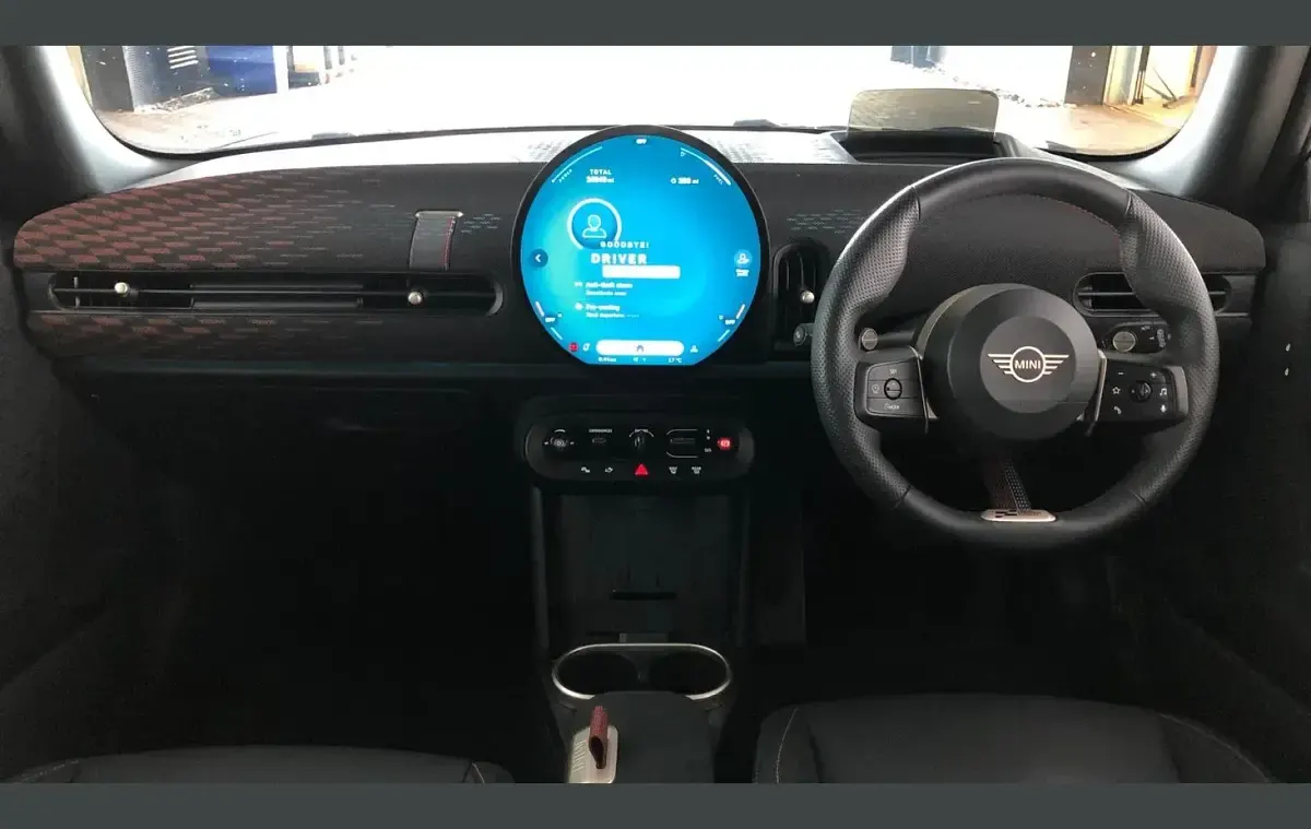 Used Mini Cooper Sport 200 HP (147 kW) 2024 Black Hatchback