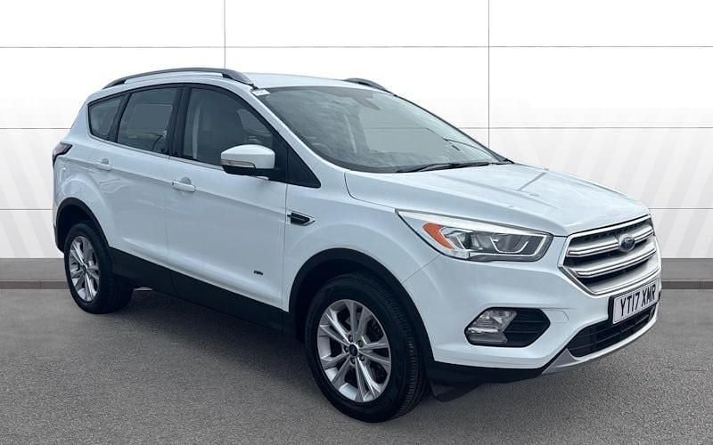 Usado Ford Kuga Titanium 182 HP (133 kW) 2017 SUV
