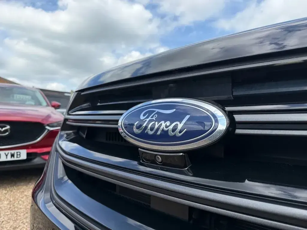 Used Ford Edge Sport 180 HP (132 kW) 2016 Black SUV
