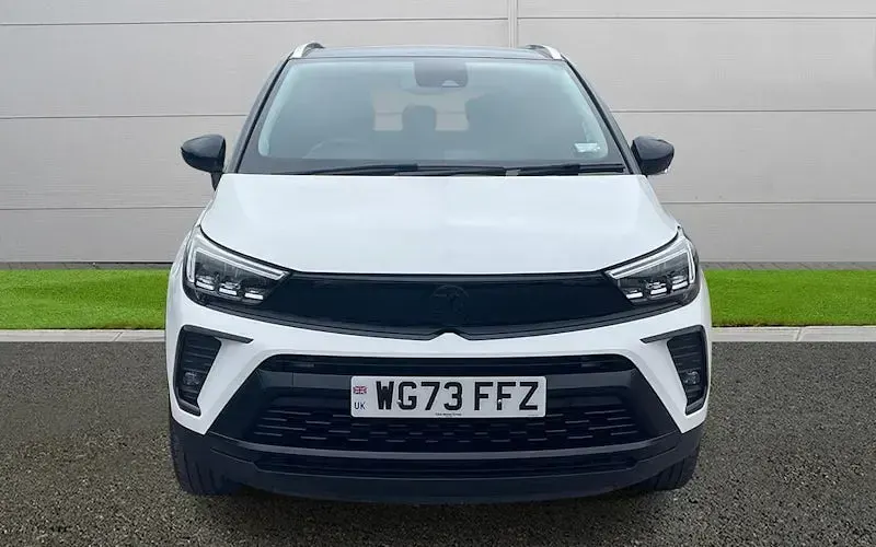 Used Vauxhall Crossland Ultimate 110 HP (80 kW) 2023 White SUV