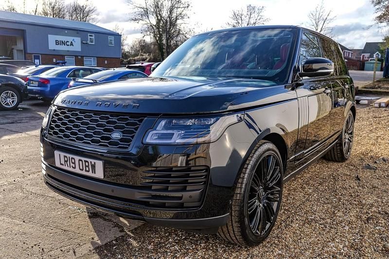 Used Land Rover Range Rover Vogue SE 275 HP (202 kW) 2019 Black SUV