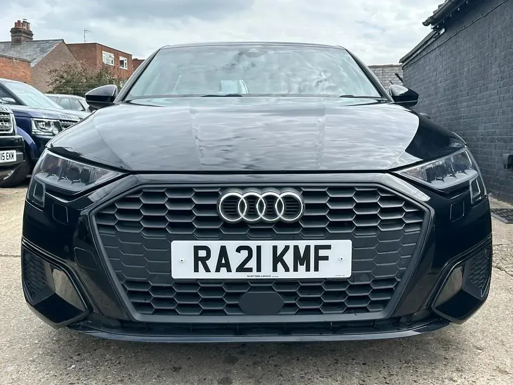 Used Audi A3 Sportback Design 116 HP (85 kW) 2021 Black Hatchback