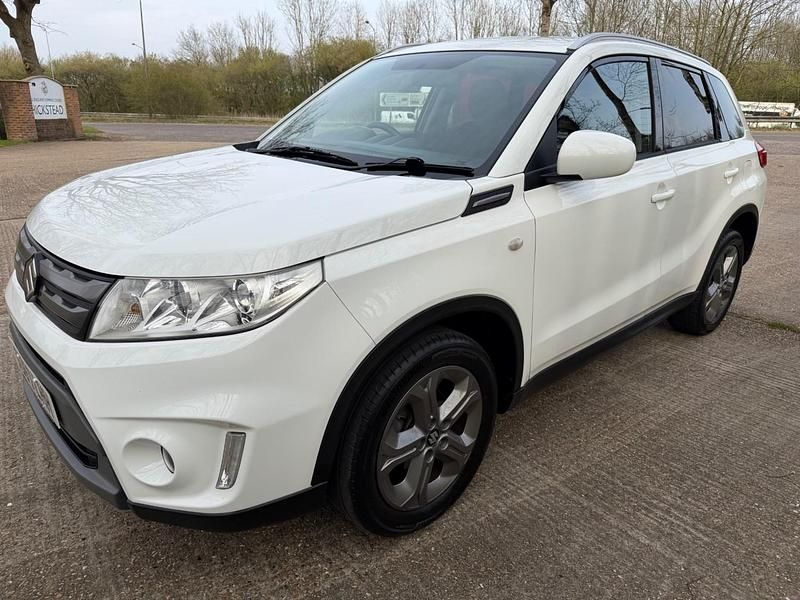 Used Suzuki Vitara SZ-T 120 HP (88 kW) 2017 White SUV
