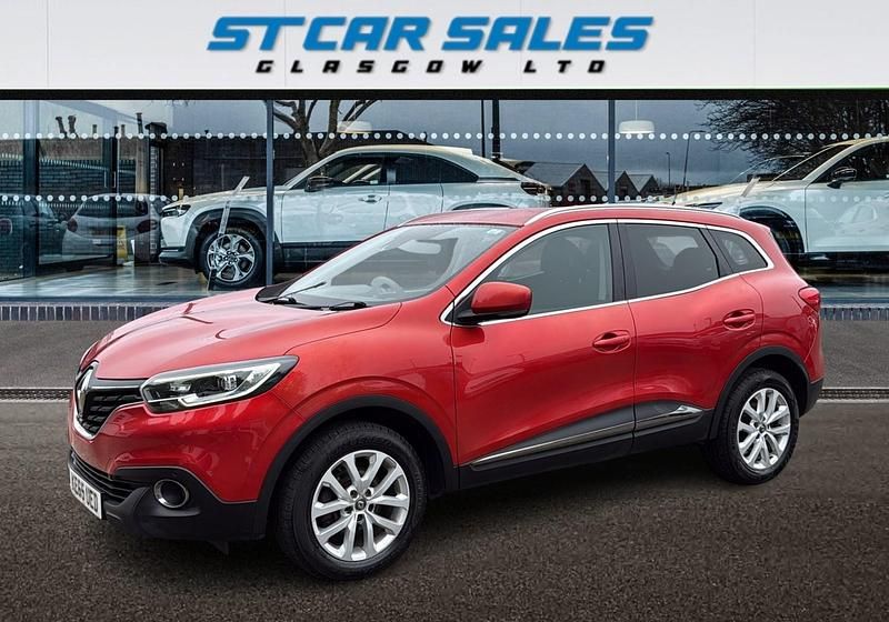 Red Used 2016 Renault Kadjar Dynamique SUV | £4,995 (Good price) - Image 1/4
