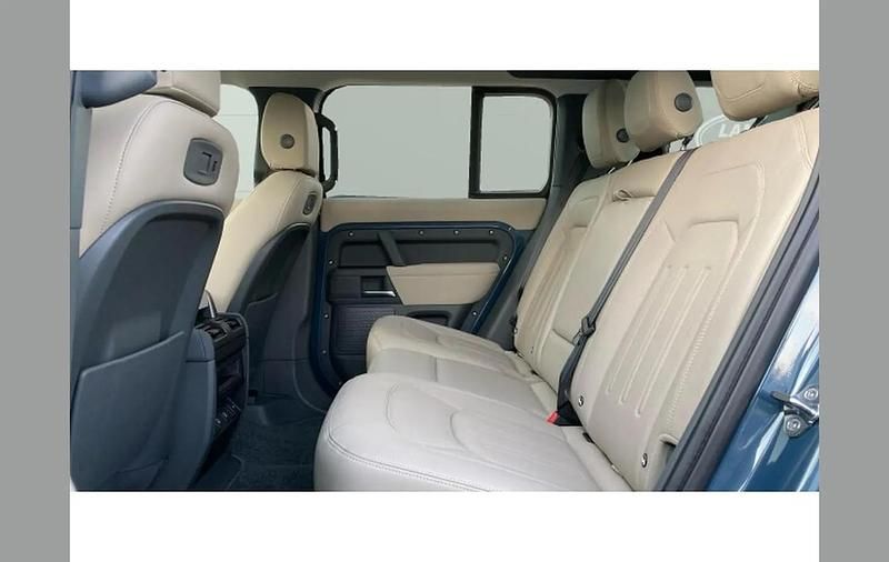 Used Land Rover Defender S 247 HP (181 kW) 2022 Blue SUV