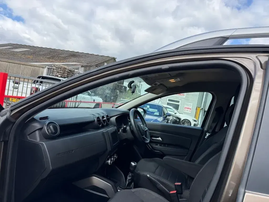 Used Dacia Duster Prestige 130 HP (95 kW) 2019 Brown SUV