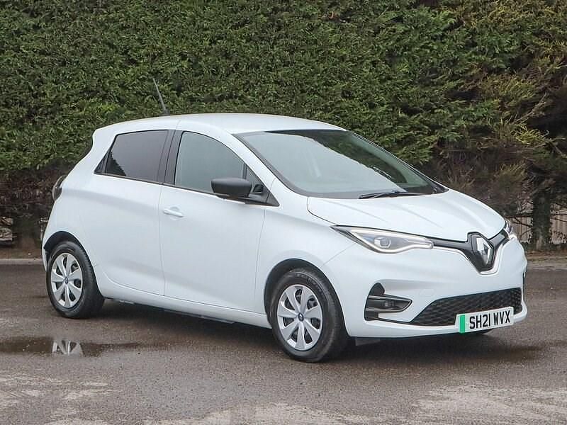 Used Renault Zoe Business 80 kW (109 HP) 2021 White Hatchback