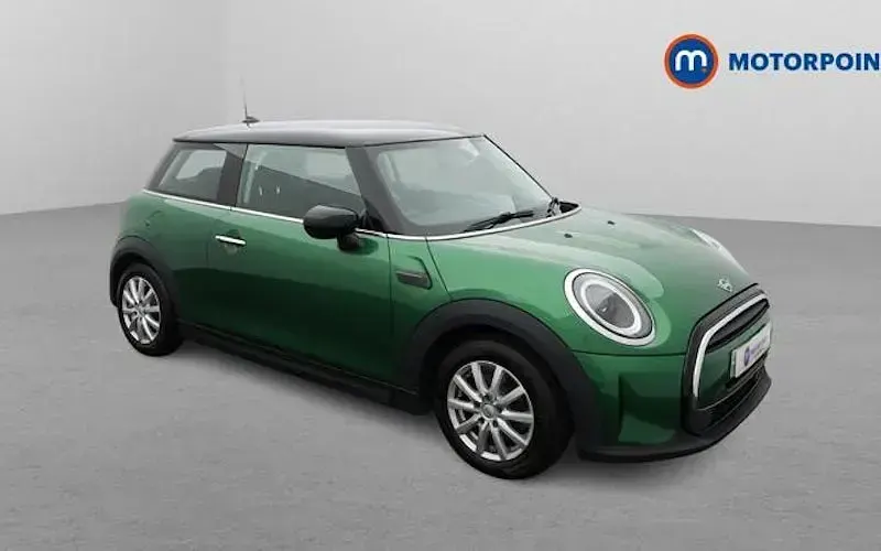 Used Mini Cooper Classic 136 HP (100 kW) 2021 Hatchback