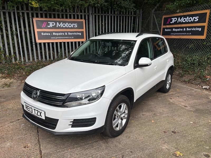 White Used 2013 VW Tiguan S SUV | £3,799 (Fair price) - Image 1/4