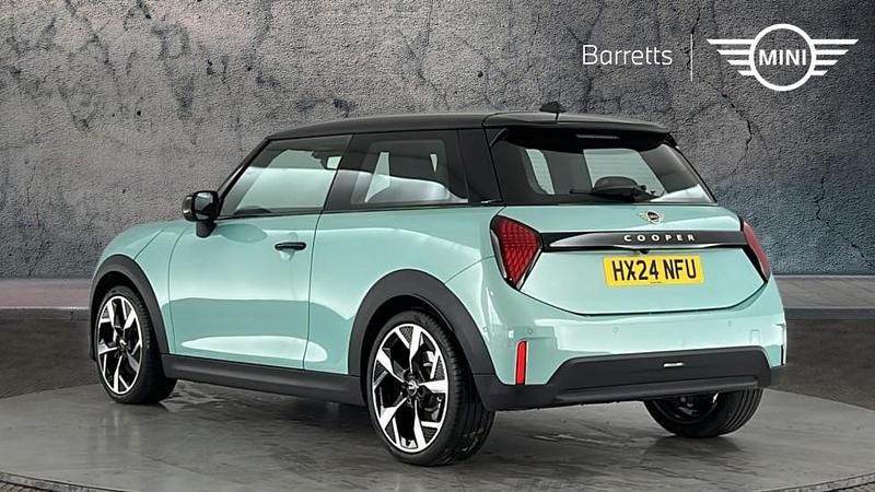 Usado Mini Cooper Hatch 154 CV (113 kW) 2024 Verde Utilitario