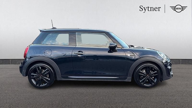 Used Mini Cooper Hatch 134 HP (98 kW) 2019 Black Hatchback