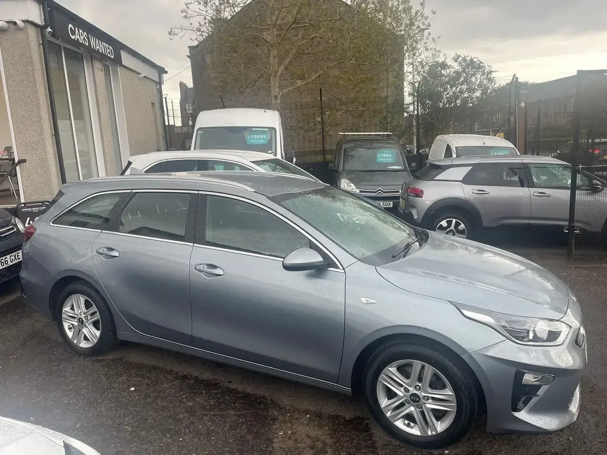 Used Kia Ceed Sportswagon 118 HP (86 kW) 2020 Silver Estate