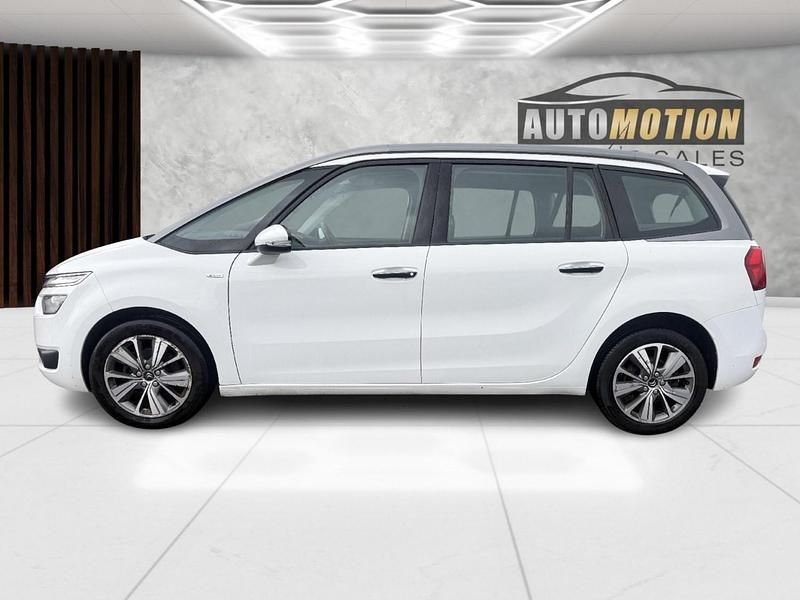 Used Citroën Grand C4 Picasso Exclusive 115 HP (84 kW) 2015 White MPV