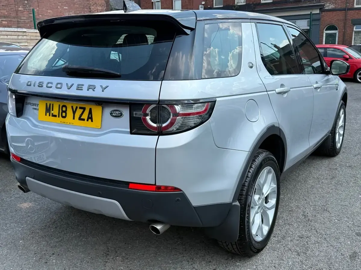 Used Land Rover Discovery 5 HSE 2018 Silver SUV