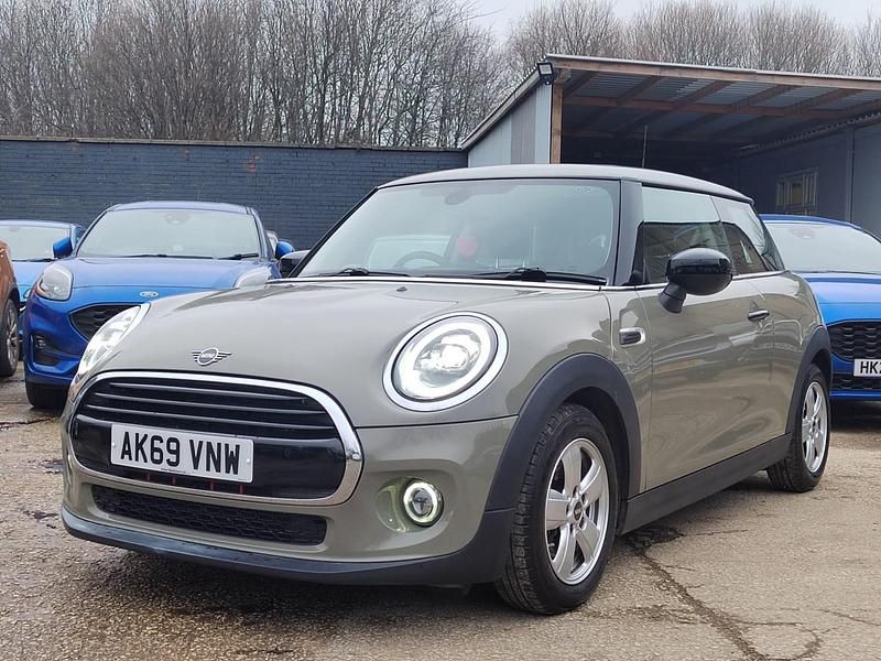 Used Mini Cooper Classic 134 HP (98 kW) 2020 Grey Hatchback
