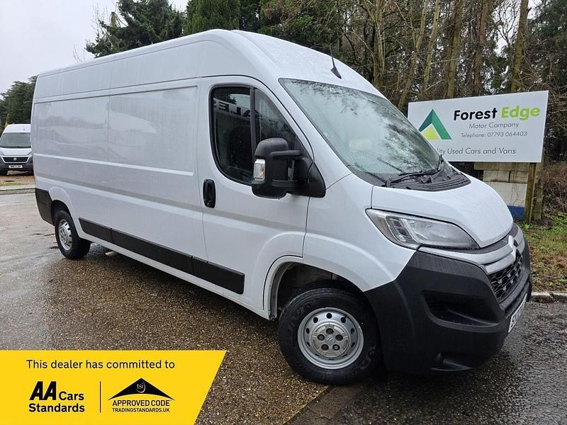 White Used 2022 Citroën Relay Van | £10,490 (Super price) - Image 1/4