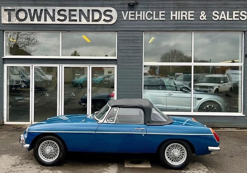 Used MG B 1973 Blue Cabriolet