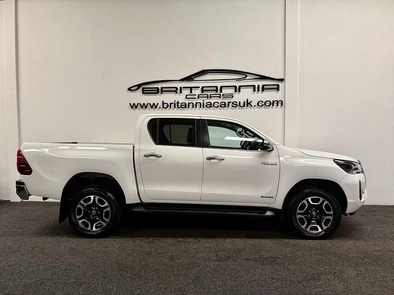Used Toyota HiLux 2022 White Pickup