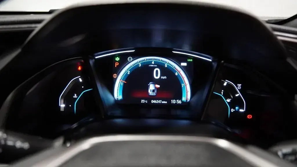 Used Honda Civic Sport 126 HP (92 kW) 2019 White Hatchback