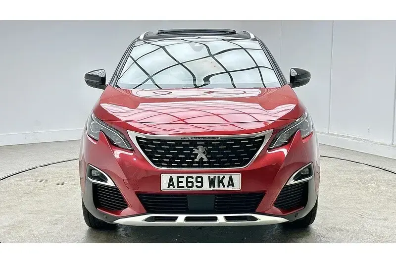 Used Peugeot 3008 Premium 130 HP (95 kW) 2019 Red SUV