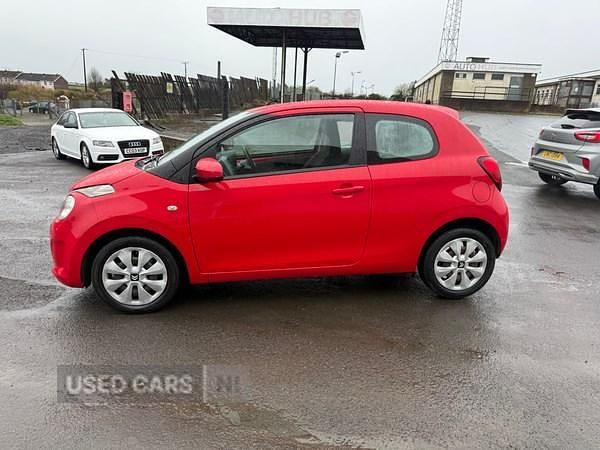 Used Citroën C1 Feel 68 HP (50 kW) 2015 Red Hatchback