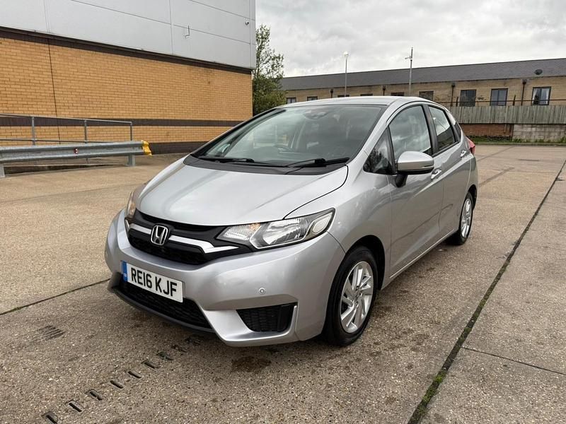 Begagnad Honda Jazz SE 2016 Silver Halvkombi