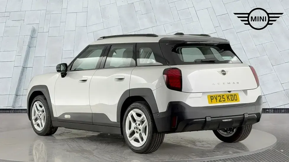 Używany Mini Aceman 133 kW (181 KM) 2025 Biały SUV