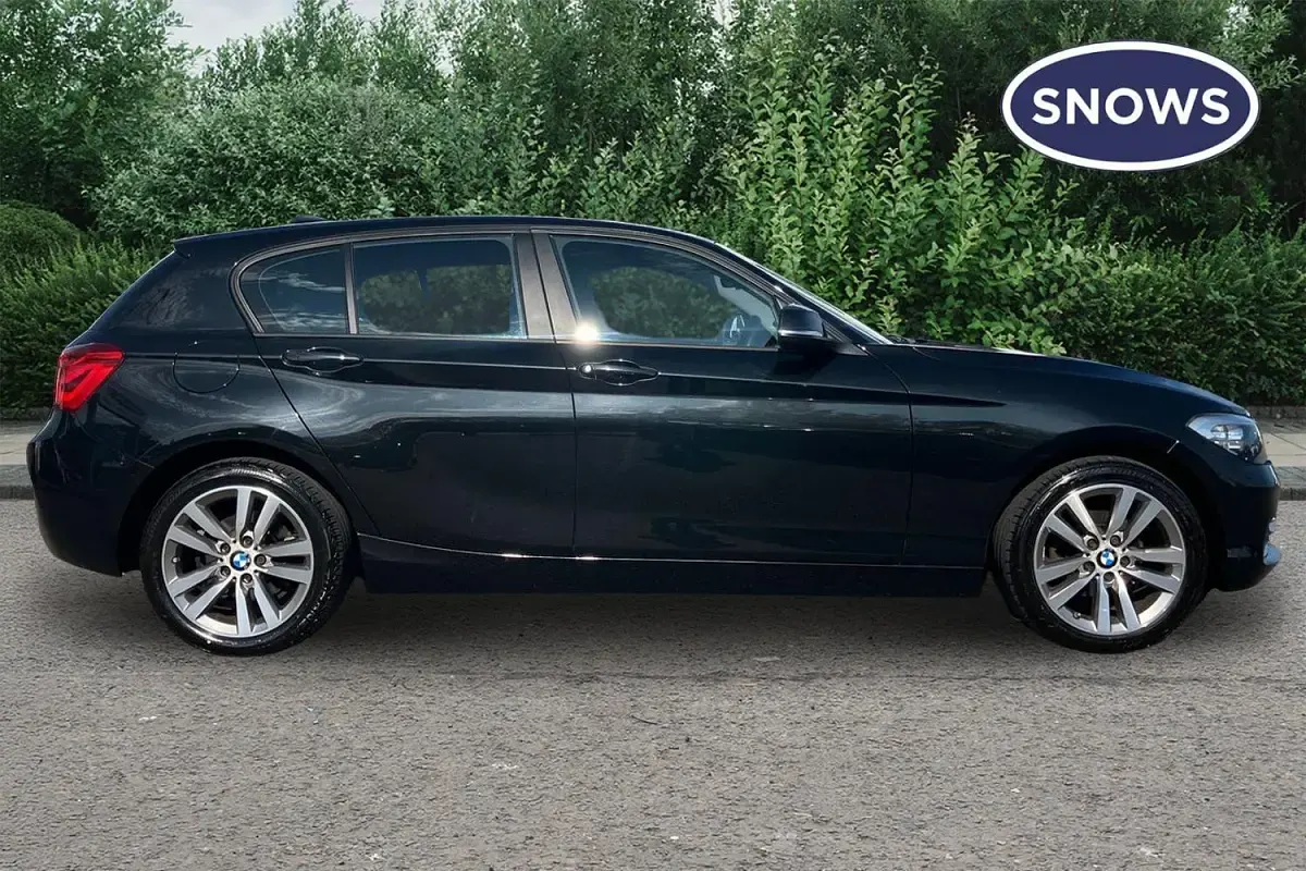 Used BMW 118 Sport Line 136 HP (100 kW) 2018 Black Hatchback