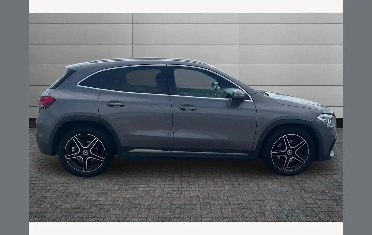 Used Mercedes GLA200 Executive 161 HP (118 kW) 2023 Grey SUV